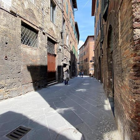 White House Stalloreggi-Vicino Alla Cattedrale Apartment Siena Exterior photo